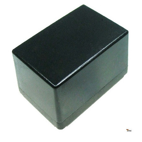 Gabinete negro chico  9.7x7x4.2 cm