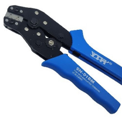 Pinza ponchadora