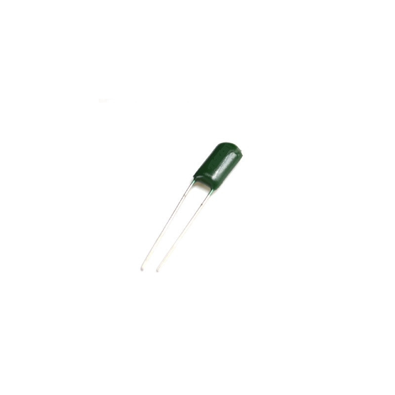 Capacitor poliéster 820pF 821
